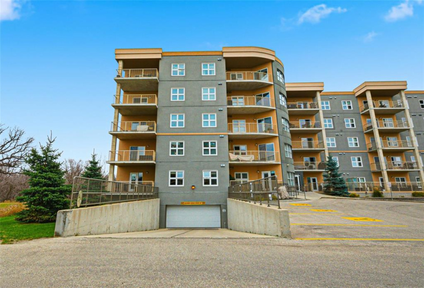 110 Creek Bend, 2 Bedrooms Bedrooms, 8 Rooms Rooms,2 BathroomsBathrooms,Condominium,For Sale,Creek Bend