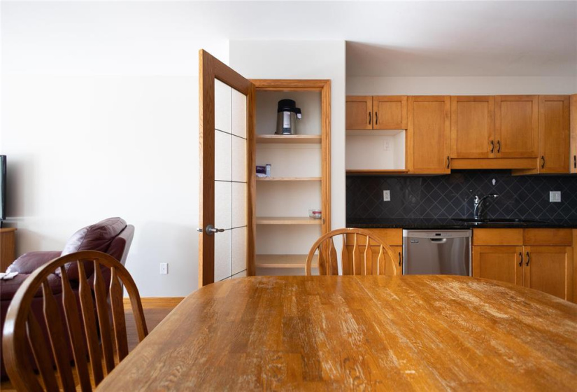 247 Collegiate, 4 Bedrooms Bedrooms, 9 Rooms Rooms,2 BathroomsBathrooms,Residential,For Sale,Collegiate