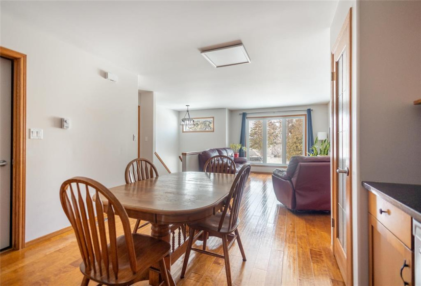 247 Collegiate, 4 Bedrooms Bedrooms, 9 Rooms Rooms,2 BathroomsBathrooms,Residential,For Sale,Collegiate