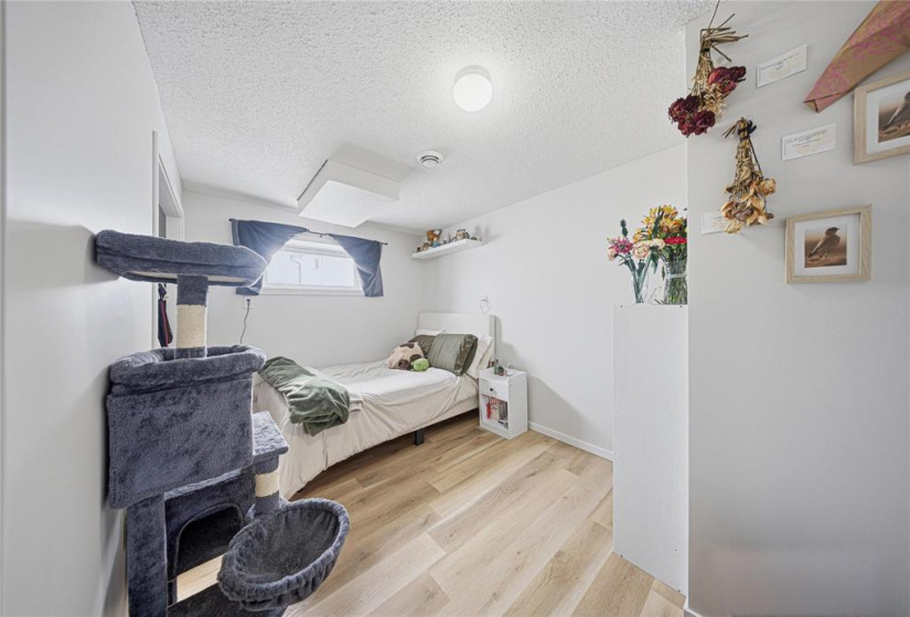 26 Alex Taylor, 3 Bedrooms Bedrooms, 10 Rooms Rooms,1 BathroomBathrooms,Residential,For Sale,Alex Taylor