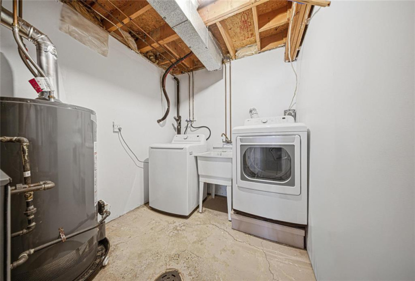 26 Alex Taylor, 3 Bedrooms Bedrooms, 10 Rooms Rooms,1 BathroomBathrooms,Residential,For Sale,Alex Taylor