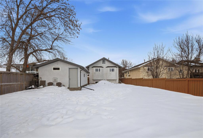 26 Alex Taylor, 3 Bedrooms Bedrooms, 10 Rooms Rooms,1 BathroomBathrooms,Residential,For Sale,Alex Taylor