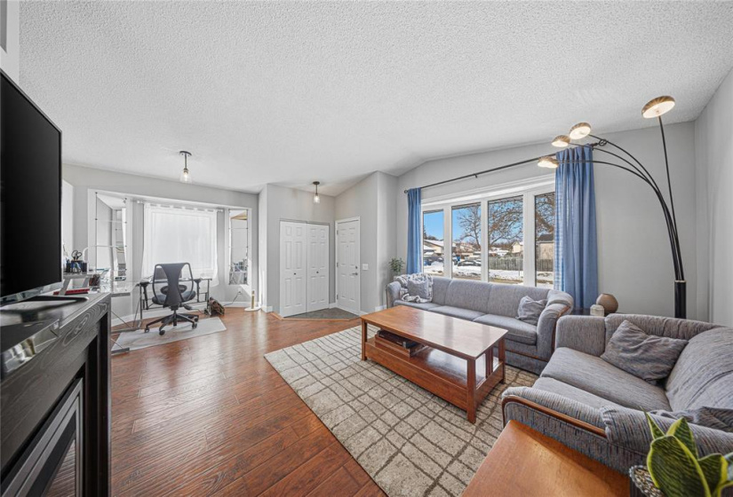 26 Alex Taylor, 3 Bedrooms Bedrooms, 10 Rooms Rooms,1 BathroomBathrooms,Residential,For Sale,Alex Taylor