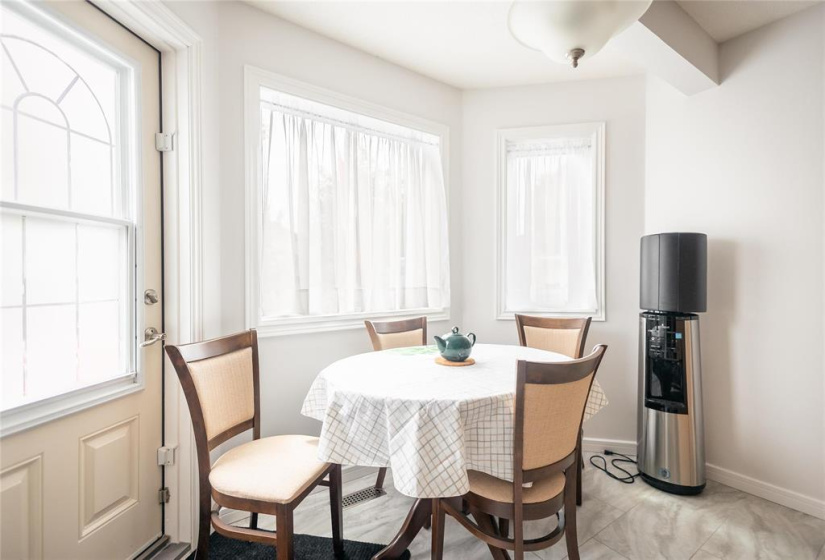 90 High Ridge, 4 Bedrooms Bedrooms, 14 Rooms Rooms,3 BathroomsBathrooms,Residential,For Sale,High Ridge