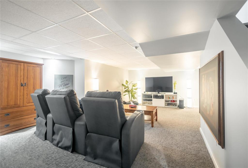 90 High Ridge, 4 Bedrooms Bedrooms, 14 Rooms Rooms,3 BathroomsBathrooms,Residential,For Sale,High Ridge