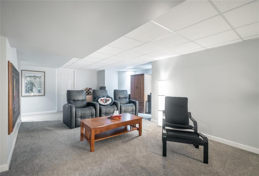 90 High Ridge, 4 Bedrooms Bedrooms, 14 Rooms Rooms,3 BathroomsBathrooms,Residential,For Sale,High Ridge