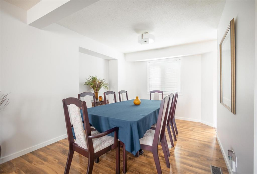 90 High Ridge, 4 Bedrooms Bedrooms, 14 Rooms Rooms,3 BathroomsBathrooms,Residential,For Sale,High Ridge