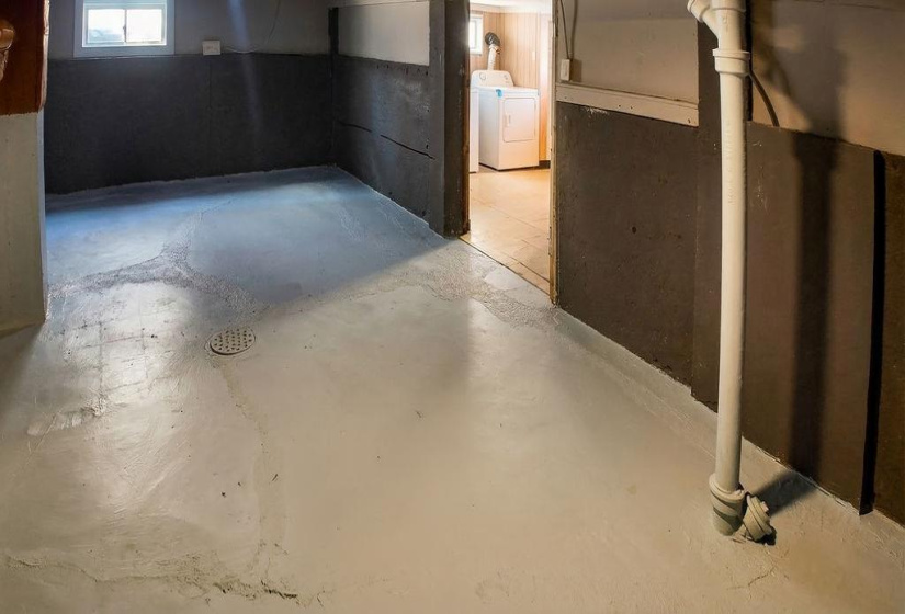 207 Portland, 4 Bedrooms Bedrooms, 8 Rooms Rooms,1 BathroomBathrooms,Residential,For Sale,Portland