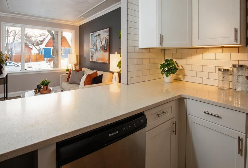 207 Portland, 4 Bedrooms Bedrooms, 8 Rooms Rooms,1 BathroomBathrooms,Residential,For Sale,Portland