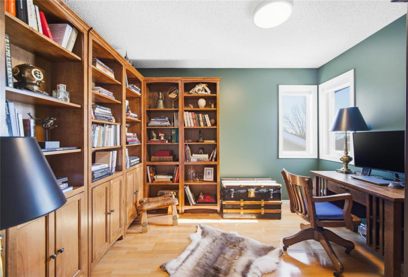 7 Saxon, 4 Bedrooms Bedrooms, 15 Rooms Rooms,3 BathroomsBathrooms,Residential,For Sale,Saxon