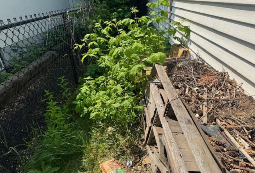 502 Harbison, ,Residential,For Sale,Harbison