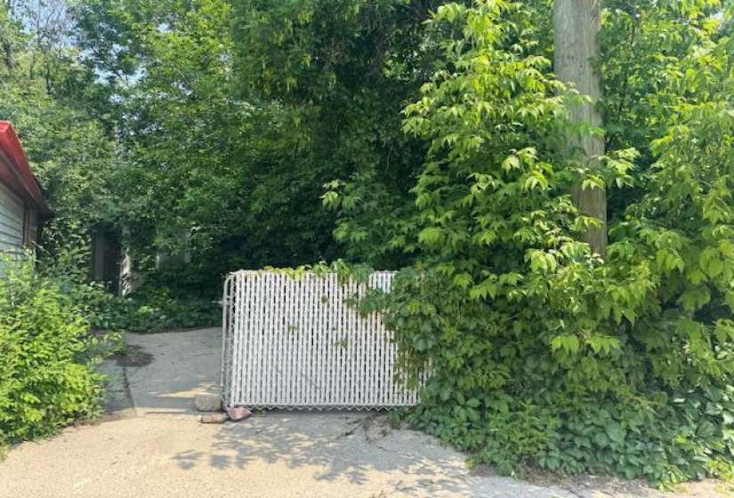 502 Harbison, ,Residential,For Sale,Harbison