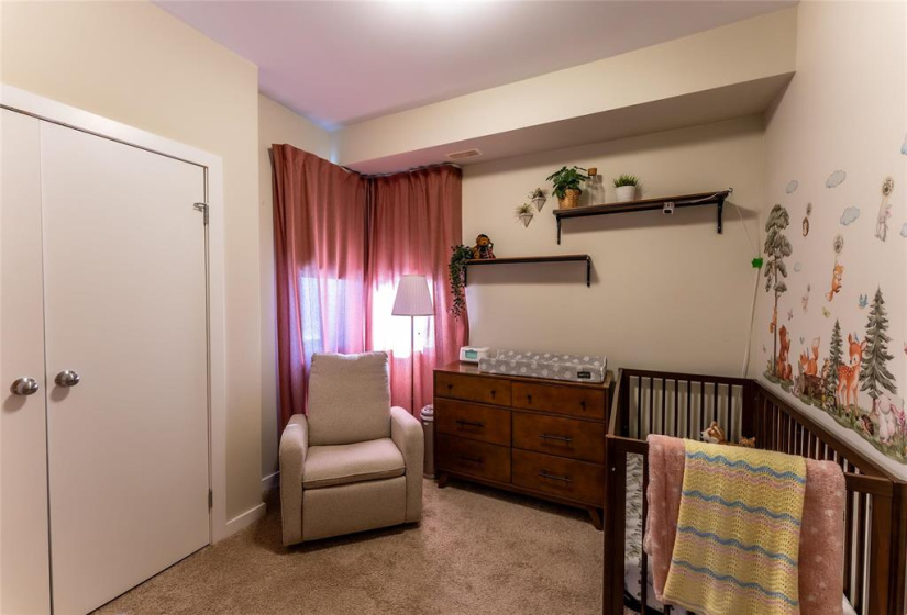 1355 Lee, 2 Bedrooms Bedrooms, 6 Rooms Rooms,2 BathroomsBathrooms,Condominium,For Sale,Lee