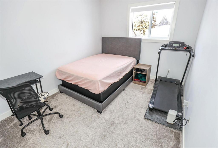 75 Fermor, 4 Bedrooms Bedrooms, 13 Rooms Rooms,3 BathroomsBathrooms,Residential,For Sale,Fermor