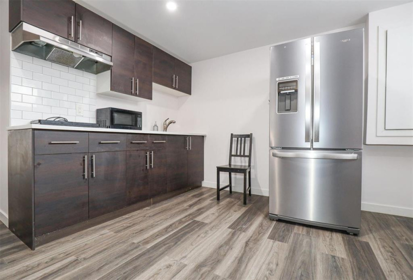 75 Fermor, 4 Bedrooms Bedrooms, 13 Rooms Rooms,3 BathroomsBathrooms,Residential,For Sale,Fermor