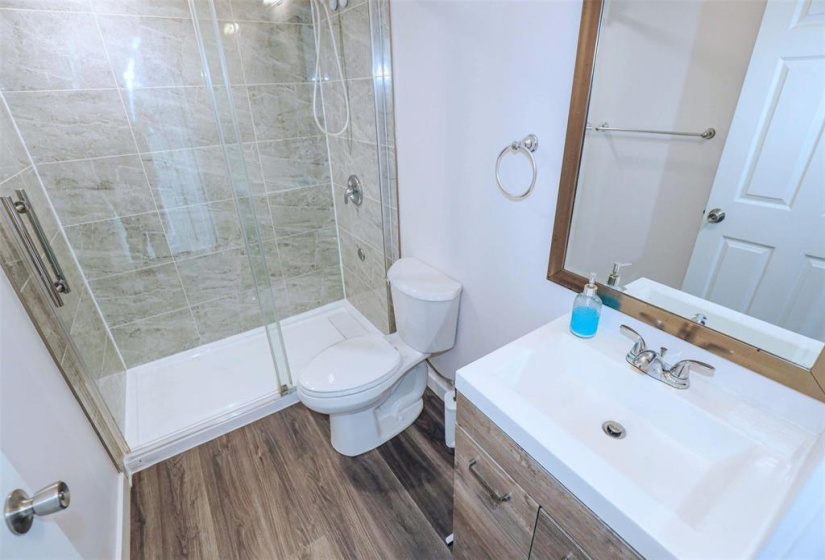 75 Fermor, 4 Bedrooms Bedrooms, 13 Rooms Rooms,3 BathroomsBathrooms,Residential,For Sale,Fermor