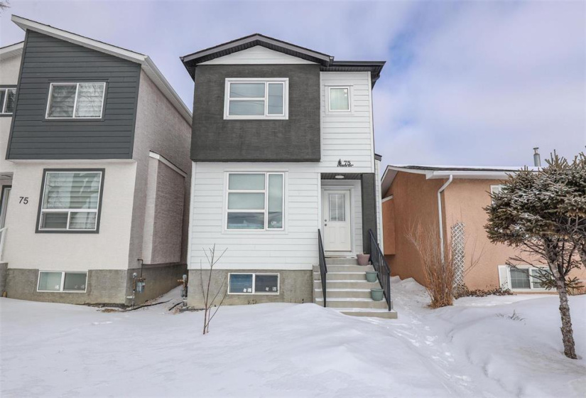 75 Fermor, 4 Bedrooms Bedrooms, 13 Rooms Rooms,3 BathroomsBathrooms,Residential,For Sale,Fermor