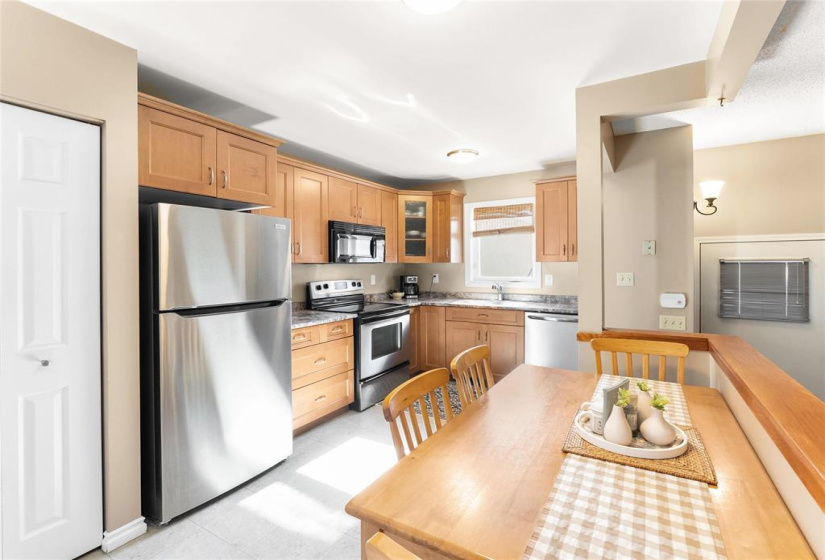 74 Kennington, 4 Bedrooms Bedrooms, 11 Rooms Rooms,2 BathroomsBathrooms,Residential,For Sale,Kennington