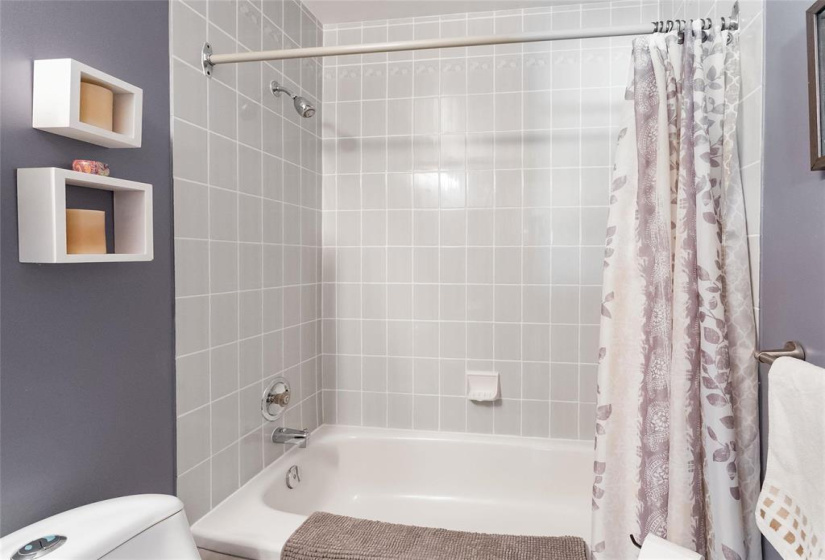 74 Kennington, 4 Bedrooms Bedrooms, 11 Rooms Rooms,2 BathroomsBathrooms,Residential,For Sale,Kennington