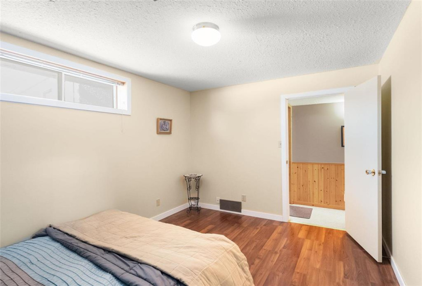 74 Kennington, 4 Bedrooms Bedrooms, 11 Rooms Rooms,2 BathroomsBathrooms,Residential,For Sale,Kennington