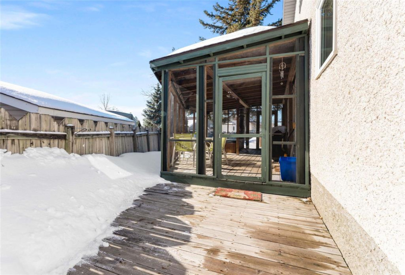 Great sunroom to enjoy the shade during the all day sun!