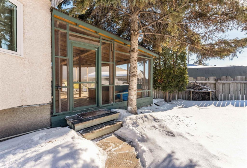 74 Kennington, 4 Bedrooms Bedrooms, 11 Rooms Rooms,2 BathroomsBathrooms,Residential,For Sale,Kennington