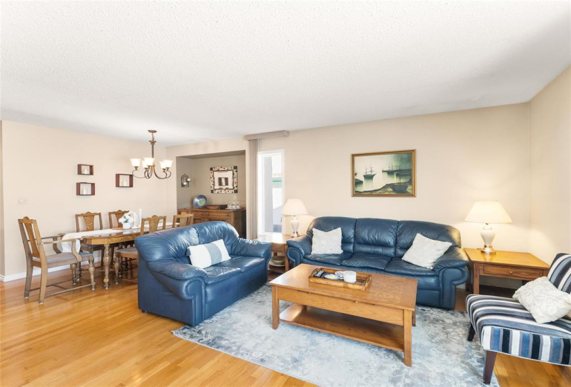 74 Kennington, 4 Bedrooms Bedrooms, 11 Rooms Rooms,2 BathroomsBathrooms,Residential,For Sale,Kennington