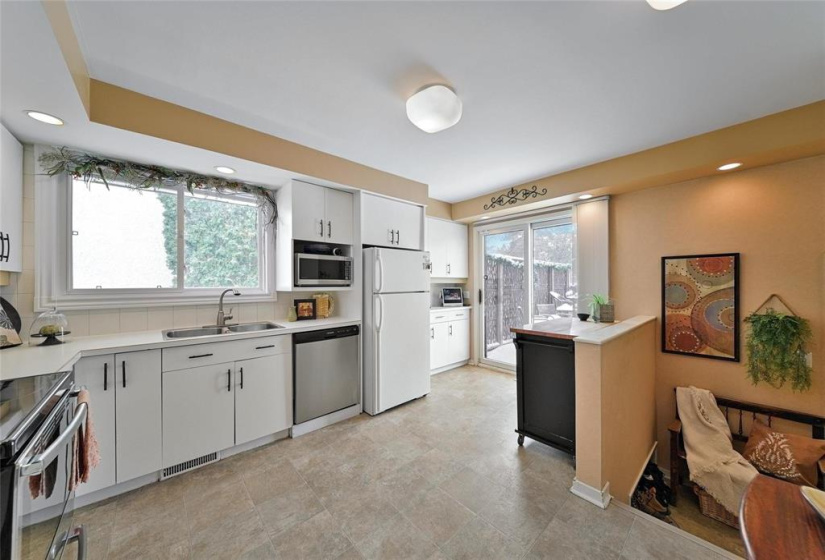 617 Kilkenny, 4 Bedrooms Bedrooms, 14 Rooms Rooms,2 BathroomsBathrooms,Residential,For Sale,Kilkenny