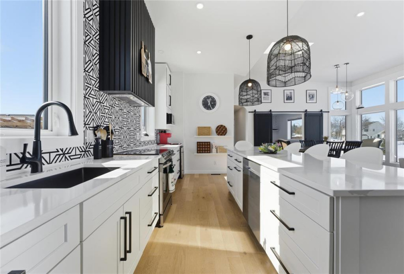 515 Hall, 3 Bedrooms Bedrooms, 9 Rooms Rooms,2 BathroomsBathrooms,Residential,For Sale,Hall