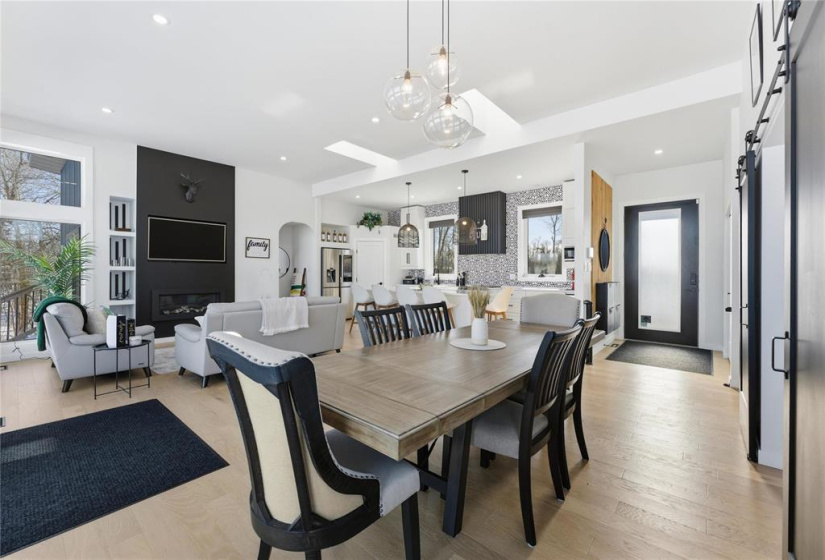 515 Hall, 3 Bedrooms Bedrooms, 9 Rooms Rooms,2 BathroomsBathrooms,Residential,For Sale,Hall