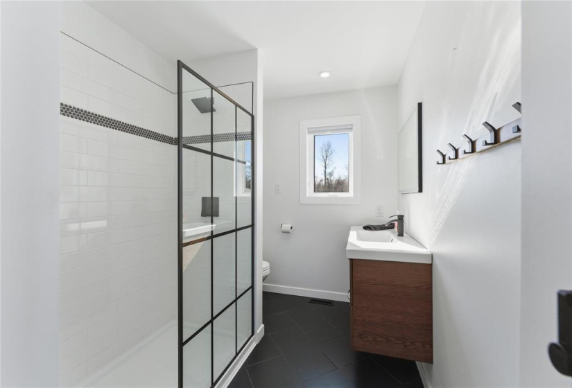 515 Hall, 3 Bedrooms Bedrooms, 9 Rooms Rooms,2 BathroomsBathrooms,Residential,For Sale,Hall