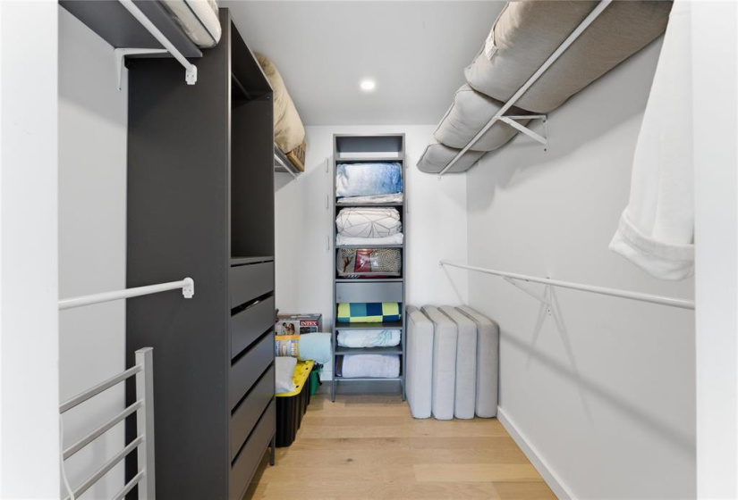 515 Hall, 3 Bedrooms Bedrooms, 9 Rooms Rooms,2 BathroomsBathrooms,Residential,For Sale,Hall