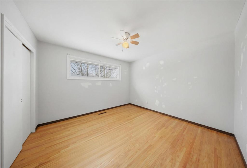 20 Maplehurst, 3 Bedrooms Bedrooms, 11 Rooms Rooms,1 BathroomBathrooms,Residential,For Sale,Maplehurst