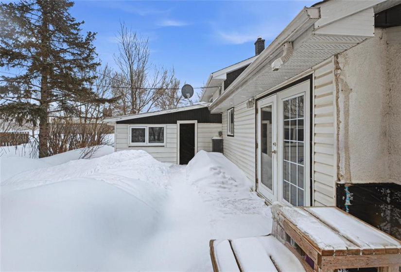 20 Maplehurst, 3 Bedrooms Bedrooms, 11 Rooms Rooms,1 BathroomBathrooms,Residential,For Sale,Maplehurst