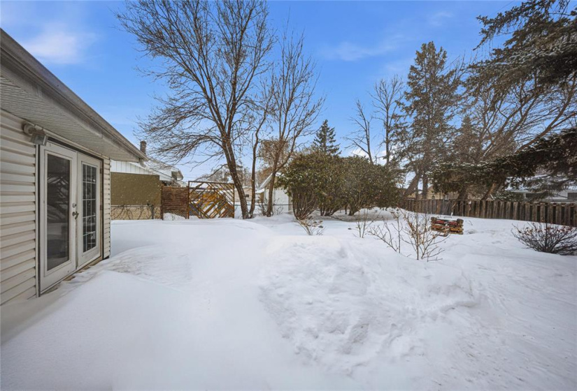 20 Maplehurst, 3 Bedrooms Bedrooms, 11 Rooms Rooms,1 BathroomBathrooms,Residential,For Sale,Maplehurst