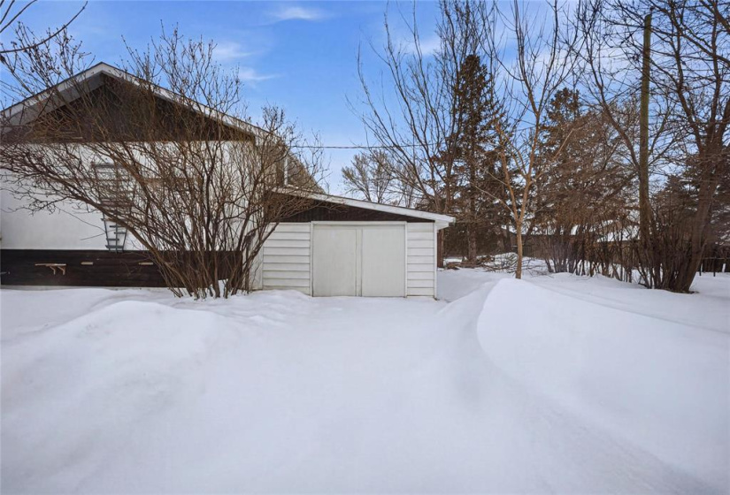 20 Maplehurst, 3 Bedrooms Bedrooms, 11 Rooms Rooms,1 BathroomBathrooms,Residential,For Sale,Maplehurst