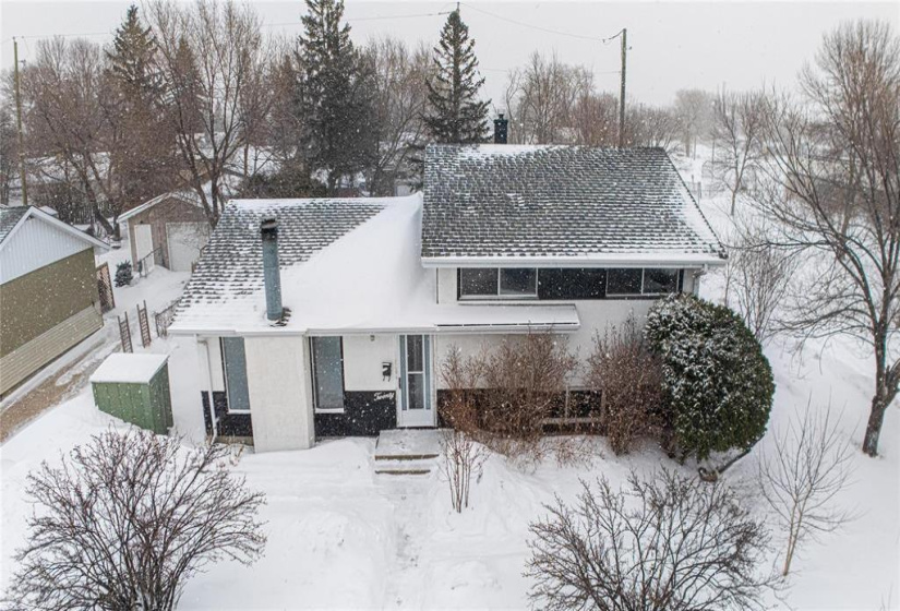 20 Maplehurst, 3 Bedrooms Bedrooms, 11 Rooms Rooms,1 BathroomBathrooms,Residential,For Sale,Maplehurst