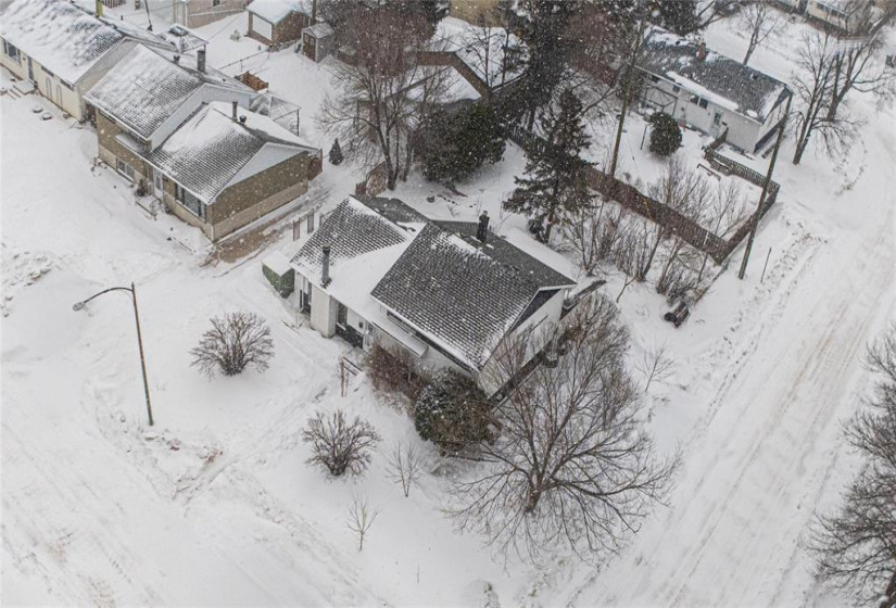 20 Maplehurst, 3 Bedrooms Bedrooms, 11 Rooms Rooms,1 BathroomBathrooms,Residential,For Sale,Maplehurst