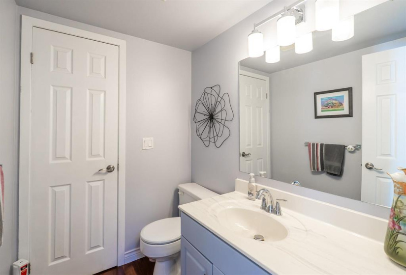 126 Woodview, 3 Bedrooms Bedrooms, 16 Rooms Rooms,2 BathroomsBathrooms,Residential,For Sale,Woodview