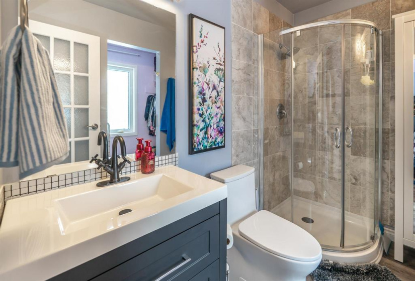 126 Woodview, 3 Bedrooms Bedrooms, 16 Rooms Rooms,2 BathroomsBathrooms,Residential,For Sale,Woodview