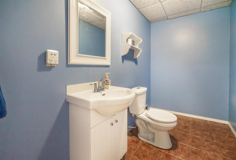 126 Woodview, 3 Bedrooms Bedrooms, 16 Rooms Rooms,2 BathroomsBathrooms,Residential,For Sale,Woodview