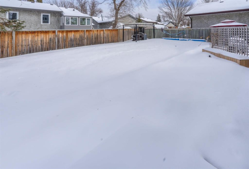 126 Woodview, 3 Bedrooms Bedrooms, 16 Rooms Rooms,2 BathroomsBathrooms,Residential,For Sale,Woodview