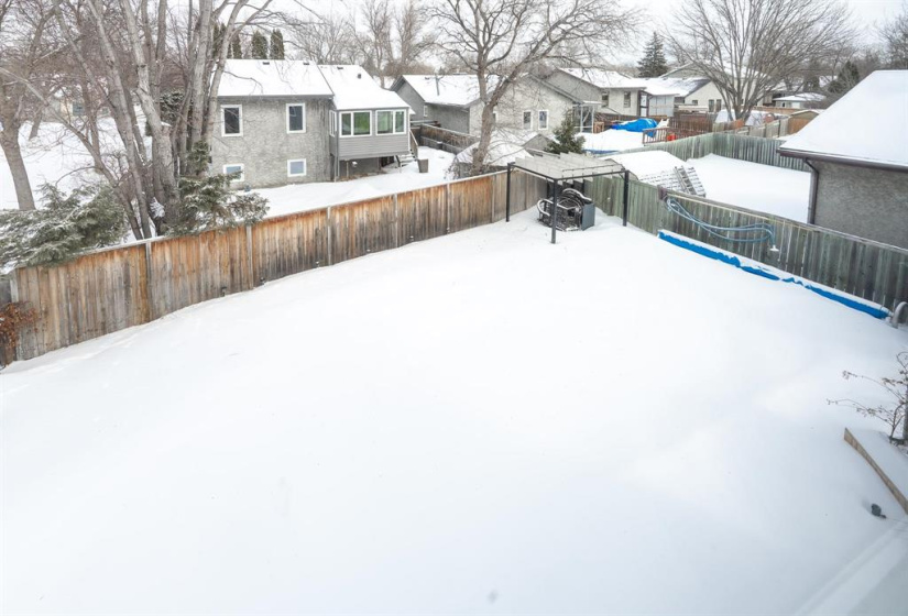 126 Woodview, 3 Bedrooms Bedrooms, 16 Rooms Rooms,2 BathroomsBathrooms,Residential,For Sale,Woodview