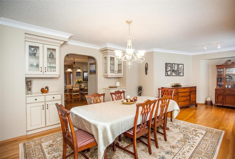 111 EMPIRE, 5 Bedrooms Bedrooms, 14 Rooms Rooms,3 BathroomsBathrooms,Residential,For Sale,EMPIRE