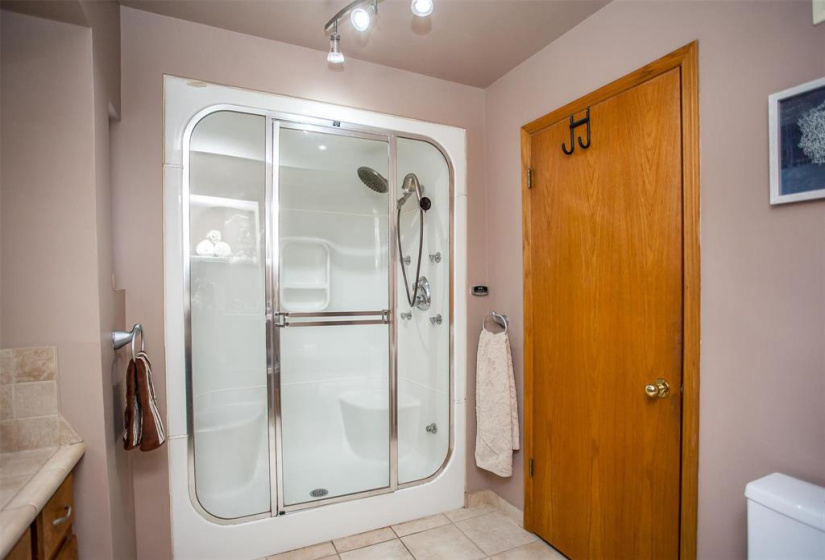 111 EMPIRE, 5 Bedrooms Bedrooms, 14 Rooms Rooms,3 BathroomsBathrooms,Residential,For Sale,EMPIRE