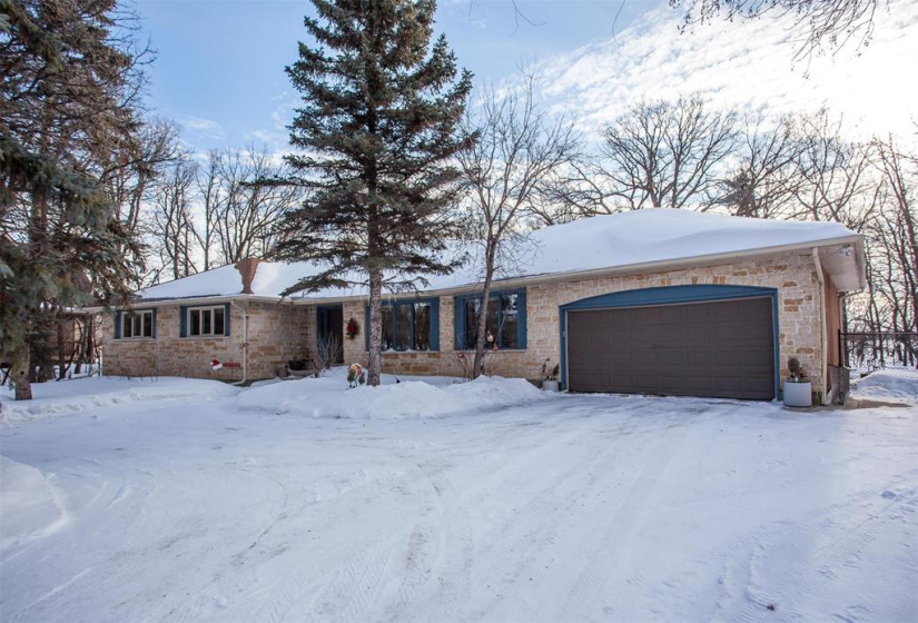 111 EMPIRE, 5 Bedrooms Bedrooms, 14 Rooms Rooms,3 BathroomsBathrooms,Residential,For Sale,EMPIRE