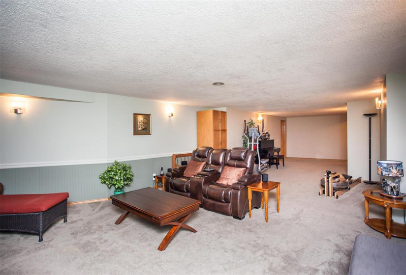 111 EMPIRE, 5 Bedrooms Bedrooms, 14 Rooms Rooms,3 BathroomsBathrooms,Residential,For Sale,EMPIRE