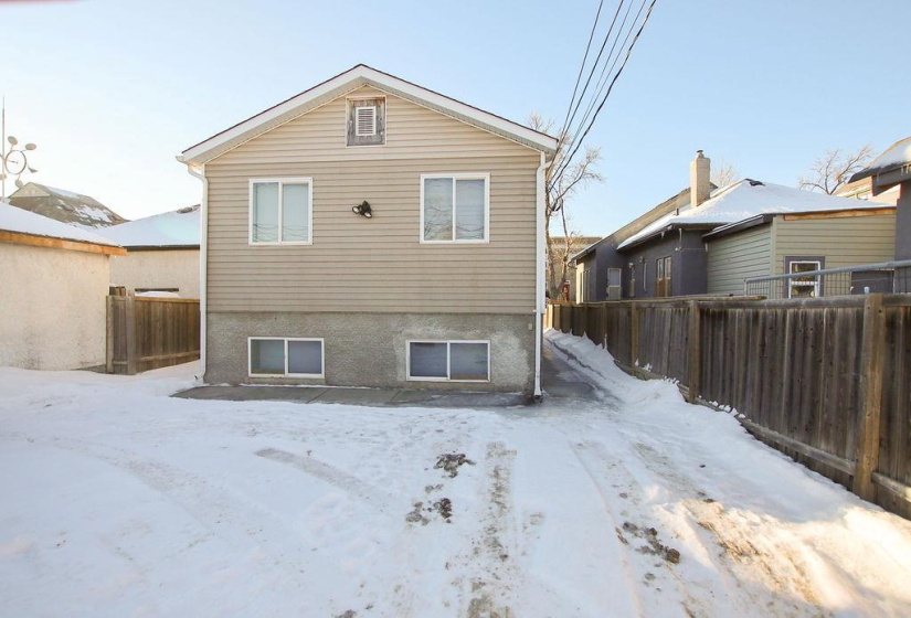 309 Redwood, 4 Bedrooms Bedrooms, 12 Rooms Rooms,2 BathroomsBathrooms,Residential,For Sale,Redwood