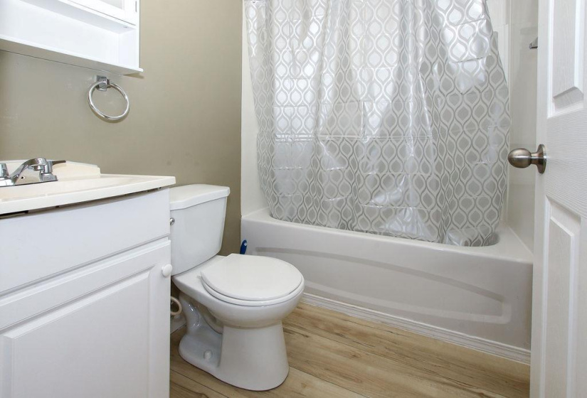 309 Redwood, 4 Bedrooms Bedrooms, 12 Rooms Rooms,2 BathroomsBathrooms,Residential,For Sale,Redwood