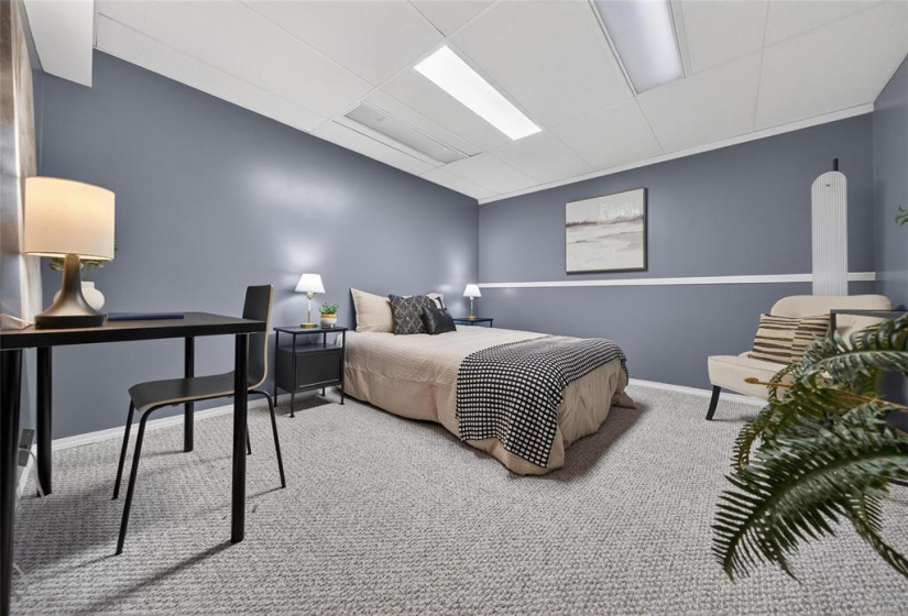 4th Bedroom! Or great for a home office